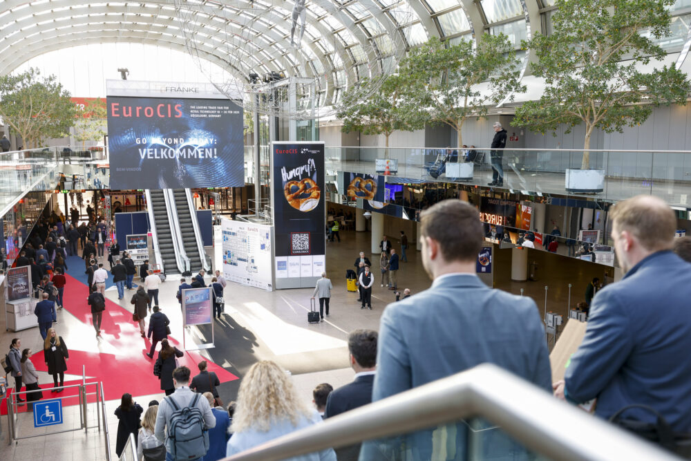 EuroCIS 2025:500家展商与1.4万观众共探零售科技新未来